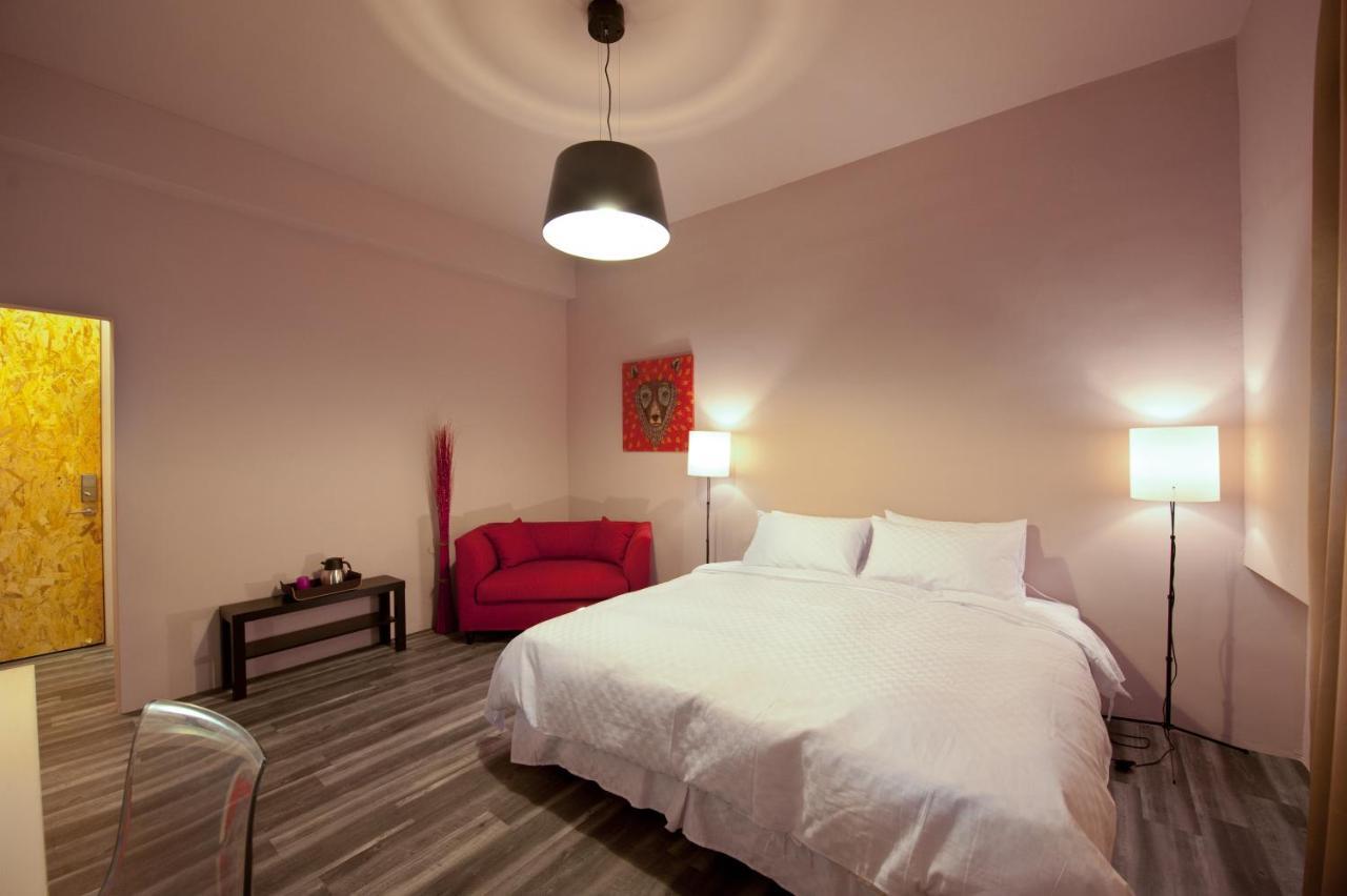 Hotel Leo 111/Arena Ruifeng Kaohsiung Zewnętrze zdjęcie