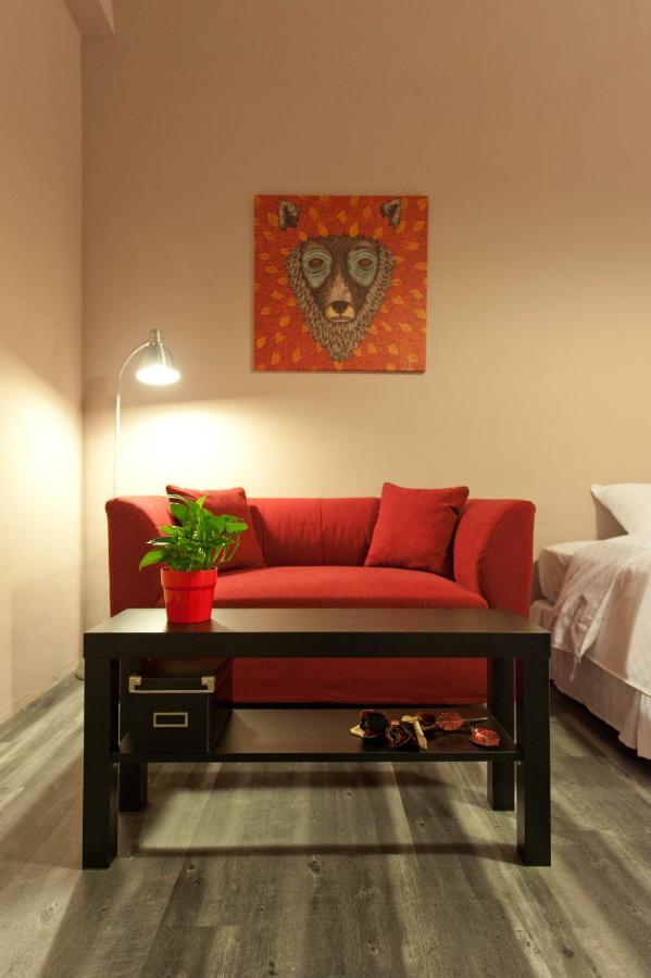 Hotel Leo 111/Arena Ruifeng Kaohsiung Zewnętrze zdjęcie